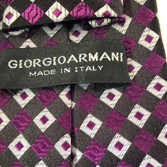 GIORGIO ARMANI 100% silk designer luxury tie. NWOT - Picture 4 of 7